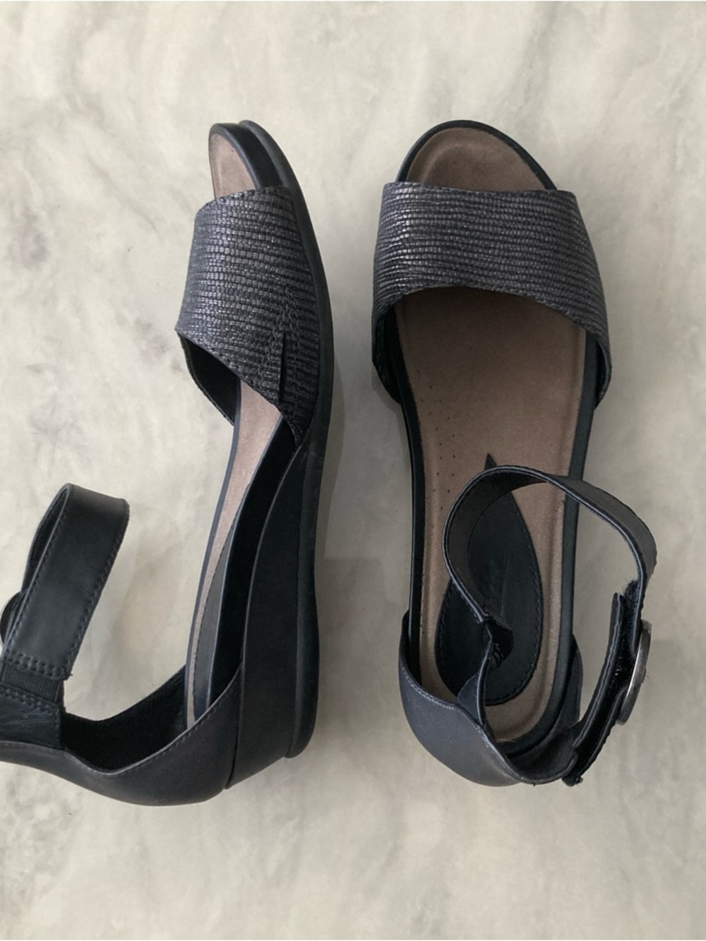 Earth Hera Black Women's Open-Toe Ankle Strap Sandals